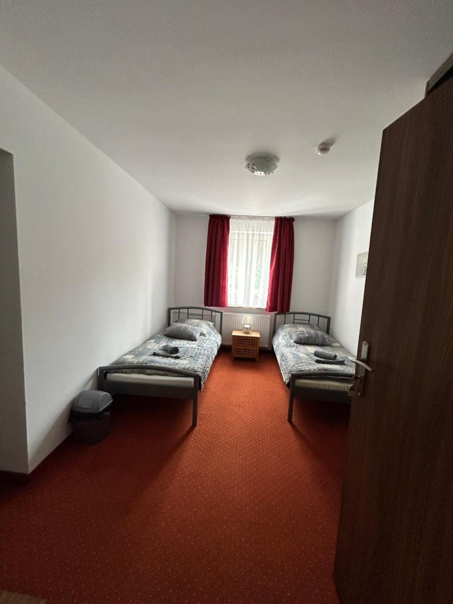 Lesny Dom Bed & Breakfast *